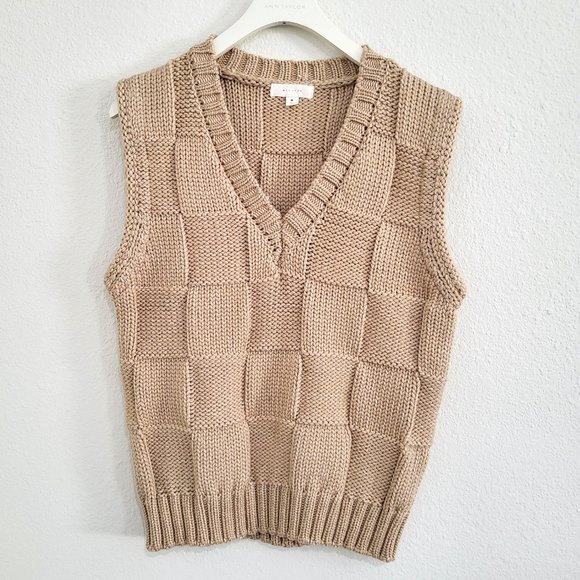 All Row Sweaters - All Row Tan Cable Knit Sweater Vest SZ M